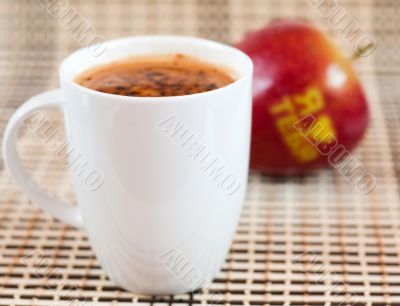 Coffee and apple with the inscription `I love you` in Russian