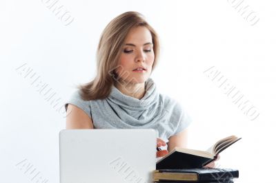 A young girl student