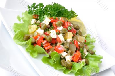 Salad with peppers and capers