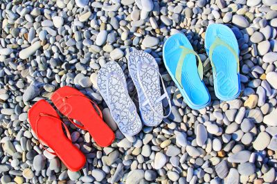 Varicoloured schists