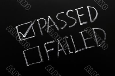 Check boxes of passed and failed