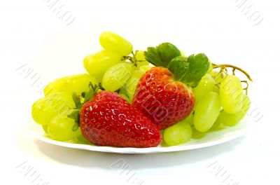 Grapes with strawberry