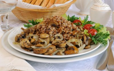 Buckwheat porridge with mushrooms