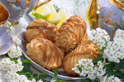  Morning tea with biscuits