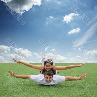 couple in love wants to fly