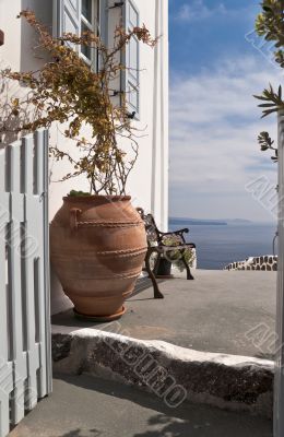Entrance to the house with sea view