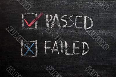 Check boxes for passed and failed