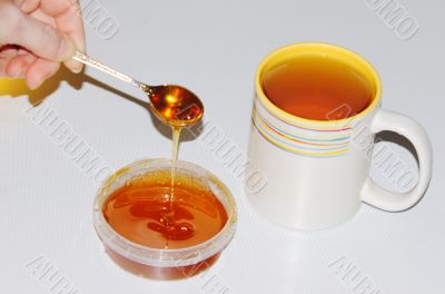 tea with honey 