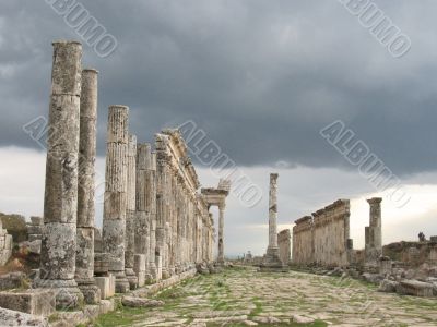 Apamea before a thunder-storm 