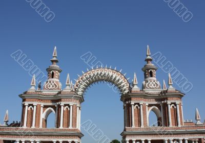 Arka gallery-fence in Tsaritsyno