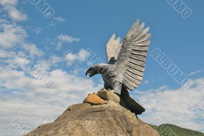 Mountain eagle sculpture