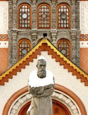  facade of the Tretyakov Gallery in Moscow