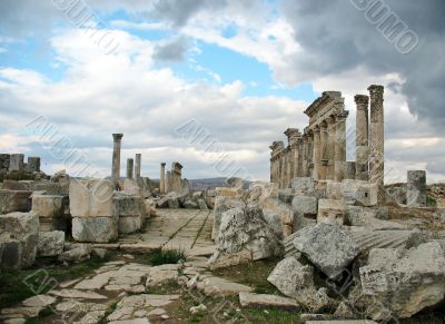 Apamea &ndash; it&rsquo;s a trace of antique power and shine