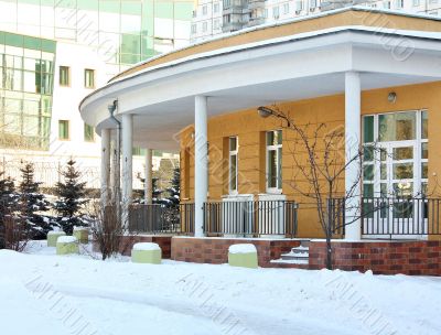 Building with columns