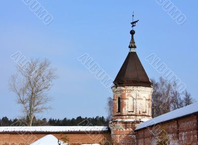 Wall tower of the St. Nicholas Berlyukovsky Monastery 