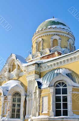 orthodox church in winter