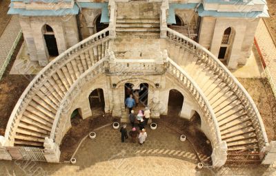 People entering the church for prayer