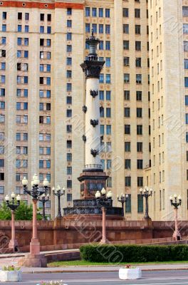 Column with the rostra, surrounded by the night lights