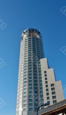 High-tech style building