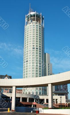 High-tech style building