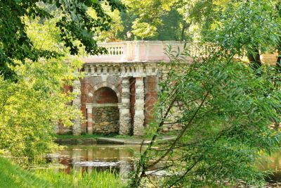 Grotto on the pond&rsquo;s shore