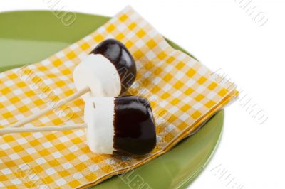white marshmallows on sticks