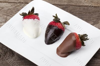 strawberries with chocolate dip