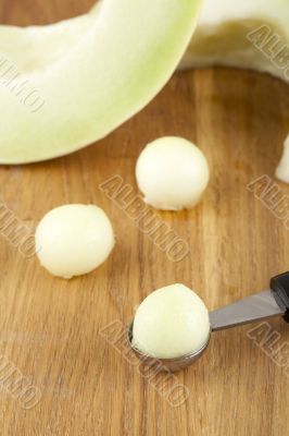 scoop melon