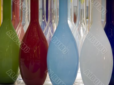 Vases-greenred