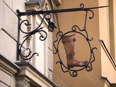 sign-boots-shoemaker