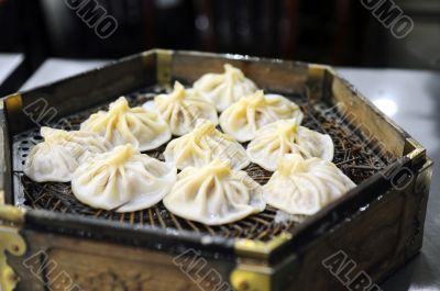 Steamed dumplings