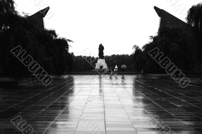  Memorial