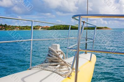 Catamaran tour to Antigua