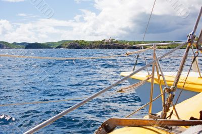 Catamaran tour to Antigua