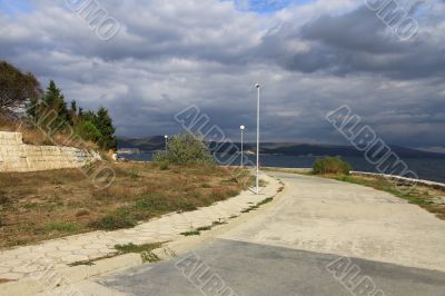 The road along the sea