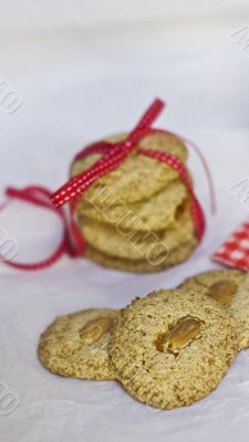 Almond biscuits