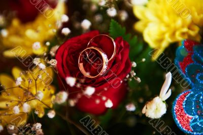 Wedding rings and flowers