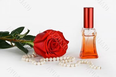 Roses, pearls and perfume