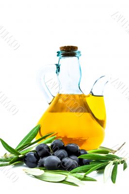 Black olives and olive oil