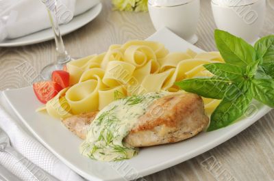 Italian pasta  with chicken and cream sauce