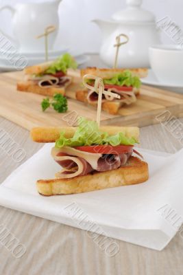 Sandwich with ham