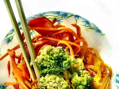 Broccoli salad with carrot