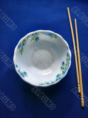Plate with stickes