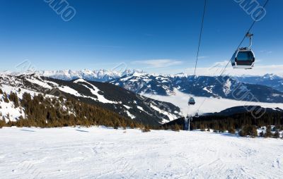 Cable car going to Schmitten