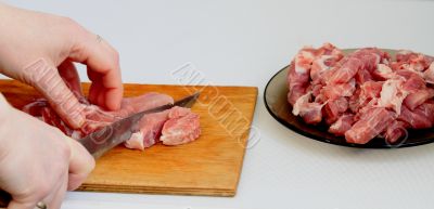  cook, wash and cut meat