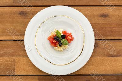 Fresh caprese tartar