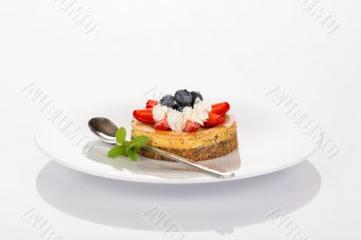 Cheese-cake, strawberry and blueberry
