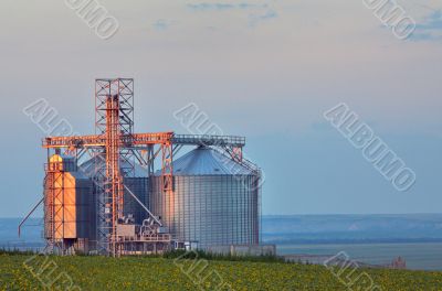 grain silo