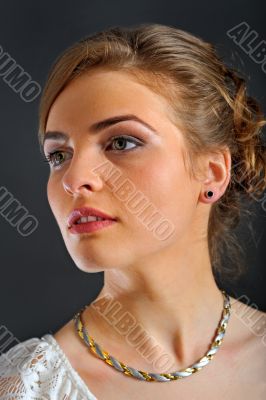 woman with magnetic jewellery