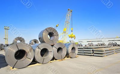 roll steel in harbor
